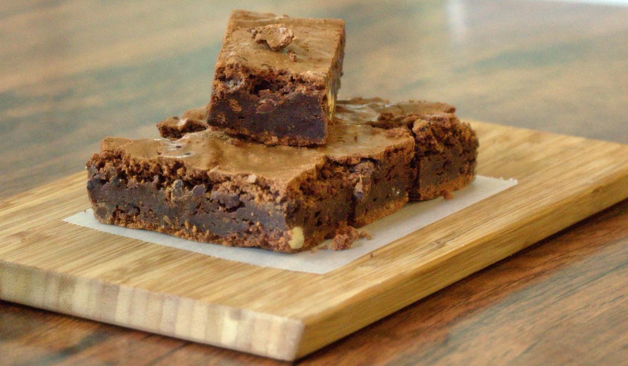 Chocolate brownies at Cegin Café